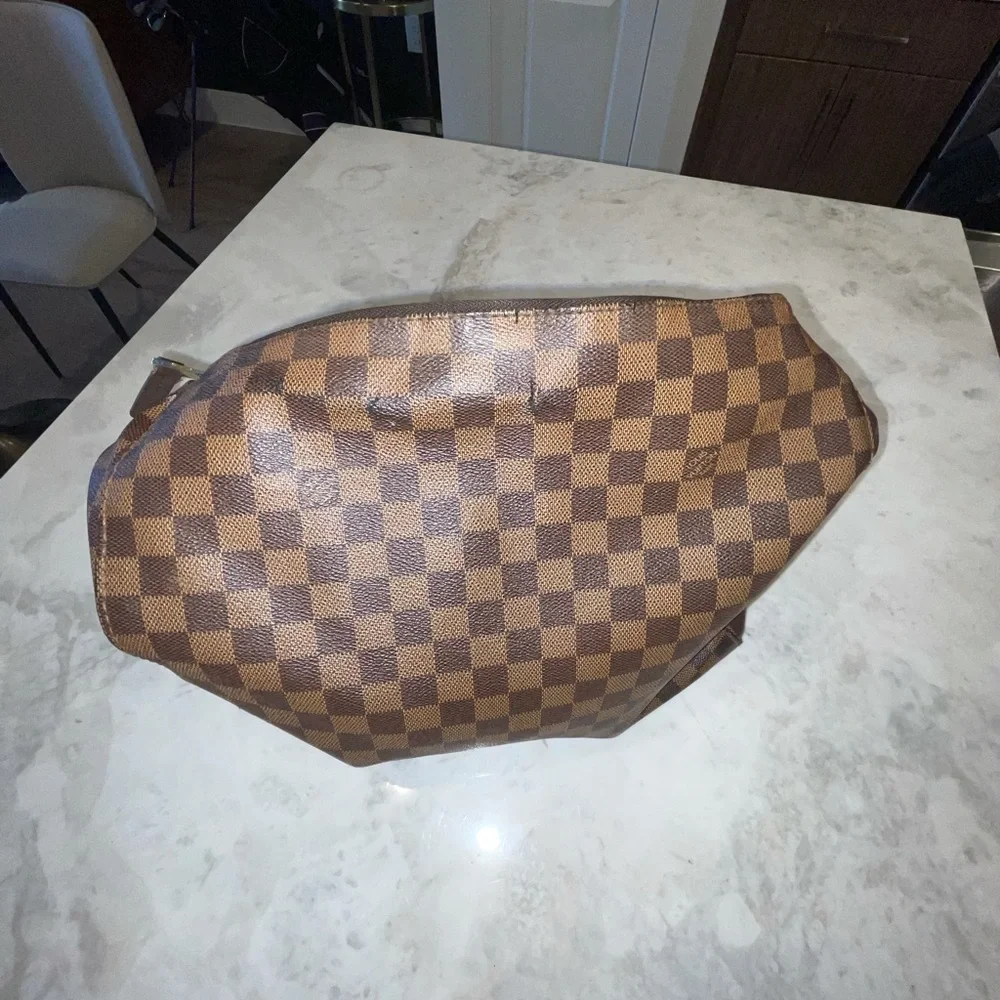 Louis Vuitton Tote